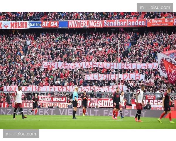 拜仁对圣保利三战全胜,历史交锋呈现绝对统治力